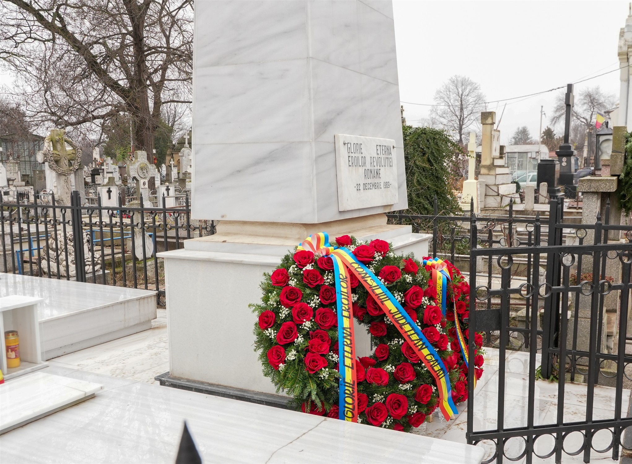 FOTO: Pomenirea Eroilor Revoluţie din decembrie 1989, la Galaţi