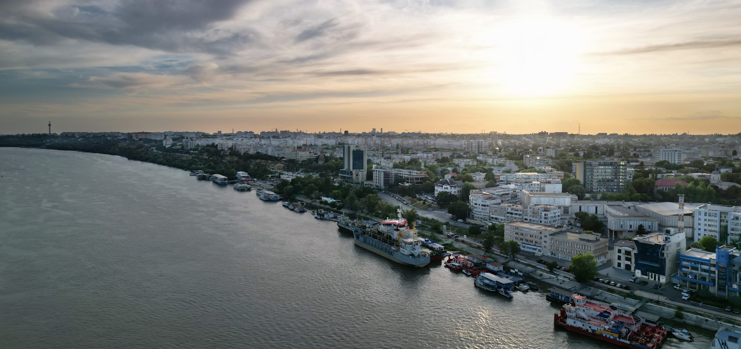 Municipiul Galaţi are 4 noi Cetăţeni de Onoare