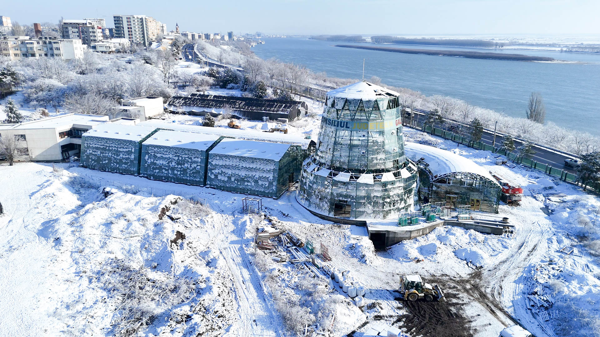 Lift panoramic montat în cea mai spectaculoasă seră tropicală, la Galaţi