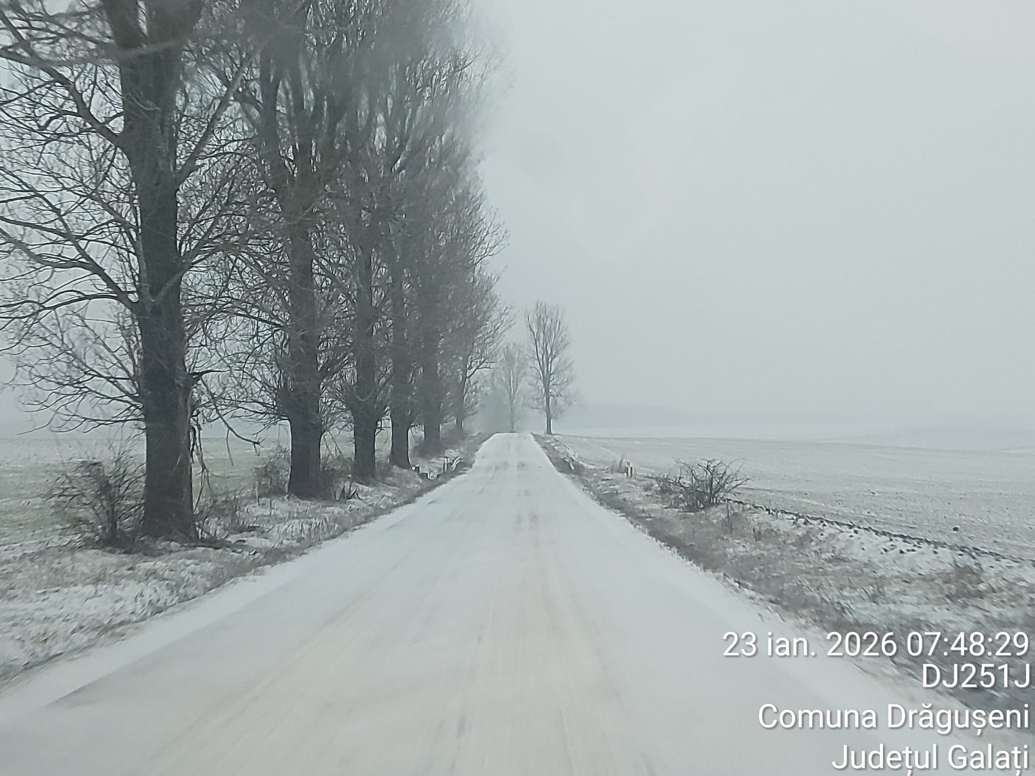 Galaţi: Pe drumurile judeţene se circulă în condiţii de iarnă - UPDATE