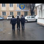 Galaţi: Tânăr reţinut pentru furturi din maşini – VIDEO