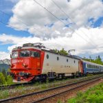 CFR Călători introduce rezervarea locului în tren direct din aplicaţia mobilă pentru deţinătorii de abonamente
