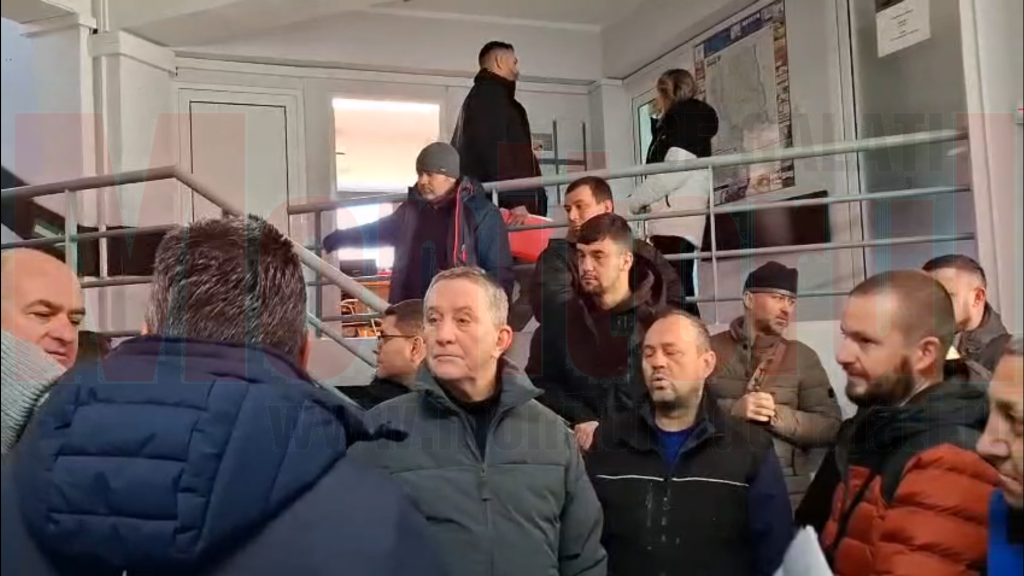 Scandal la Primăria Vânători