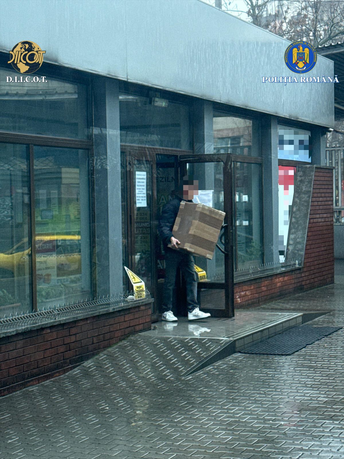 Trafic internaţional de droguri