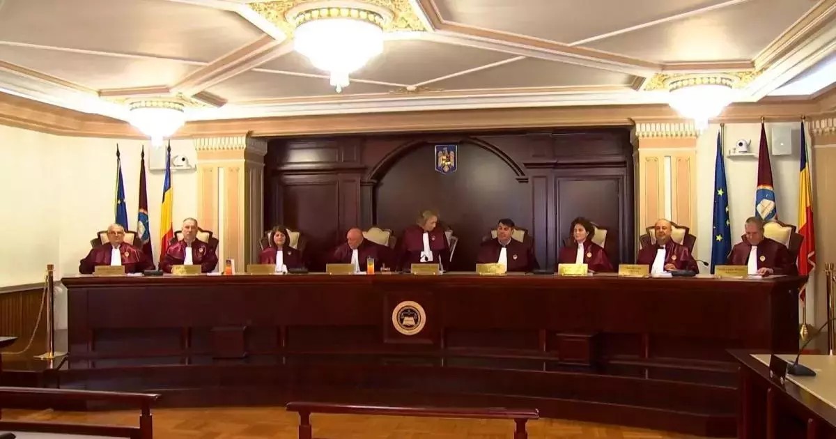 CCR a amânat pentru a patra oară decizia privind pensiile magistraţilor