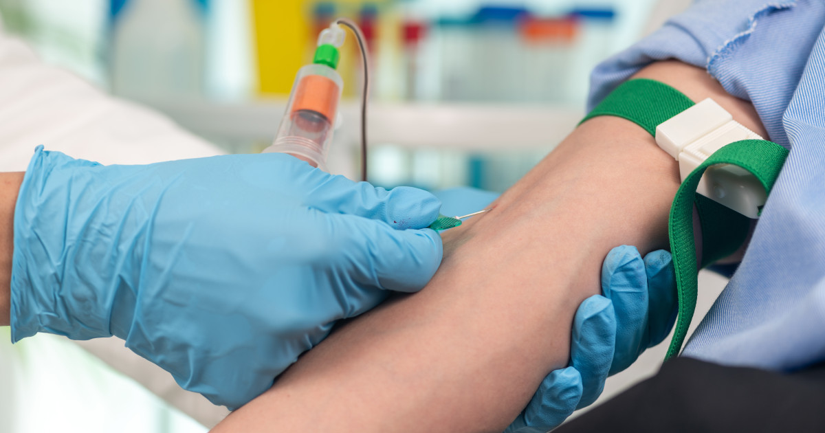 Adio „fonduri insuficiente”! CNAS schimbă regulile: analizele medicale, disponibile toată luna