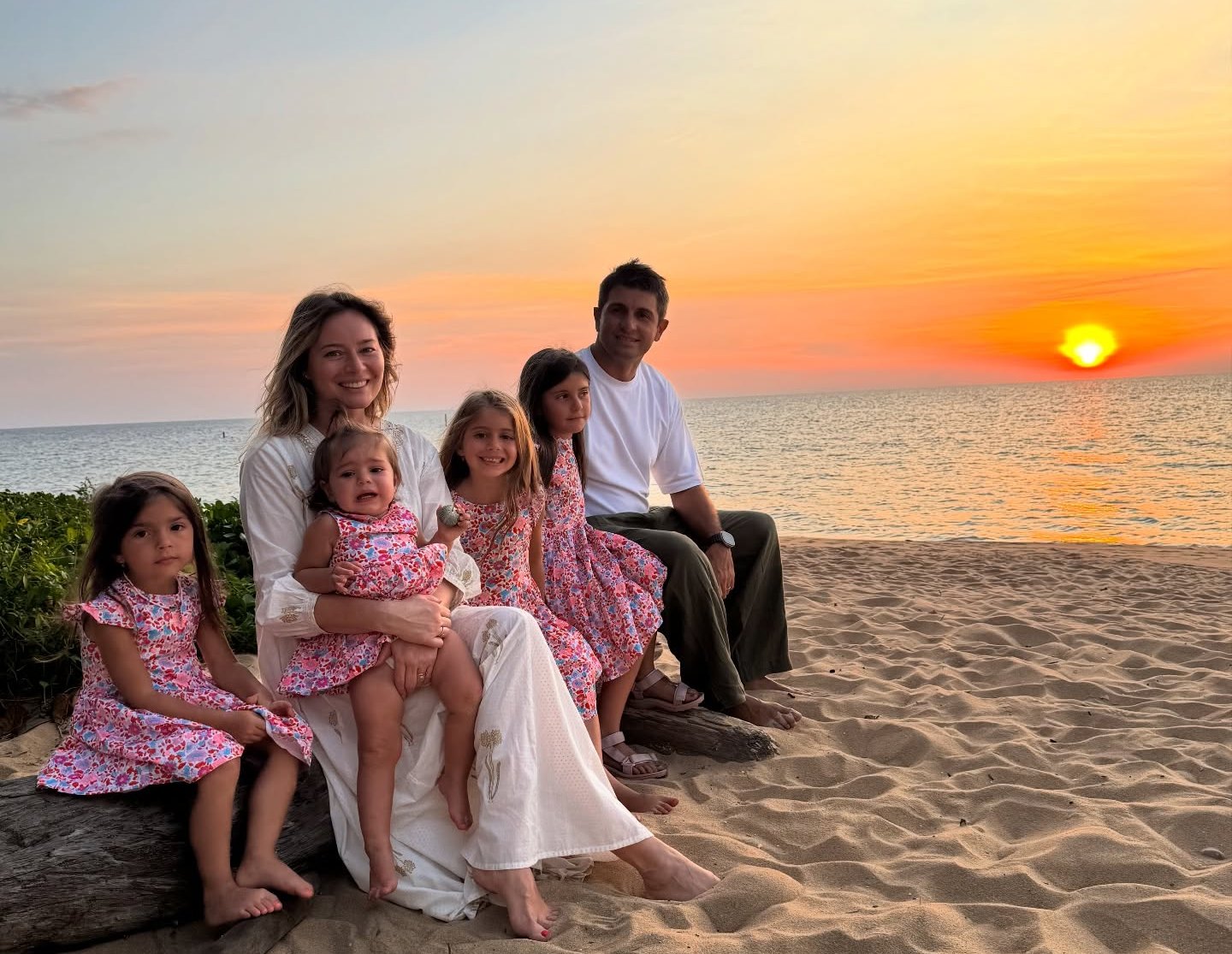 Laura Cosoi este însărcinată cu al cincilea copil