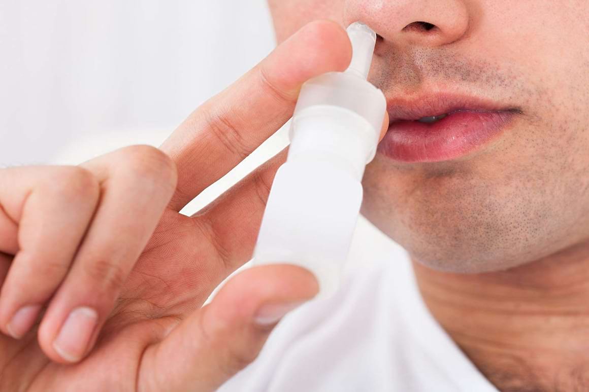 De ce nu trebuie folosit spray-ul nazal mai mult de 7 zile: avertismentul medicilor