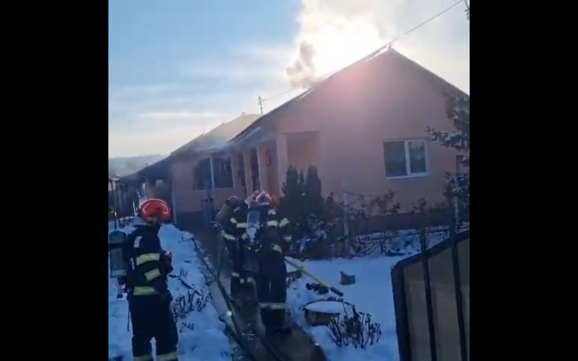 Incendiu izbucnit într-o gospodărie din comuna Fârţăneşti