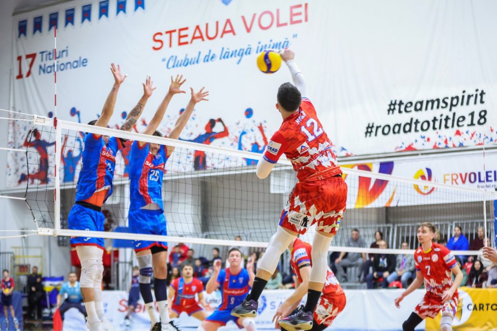 Voleibaliştii de la CSM ARCADA GALAŢI au pierdut cu Steaua şi au ratat şansa să urce pe primul loc