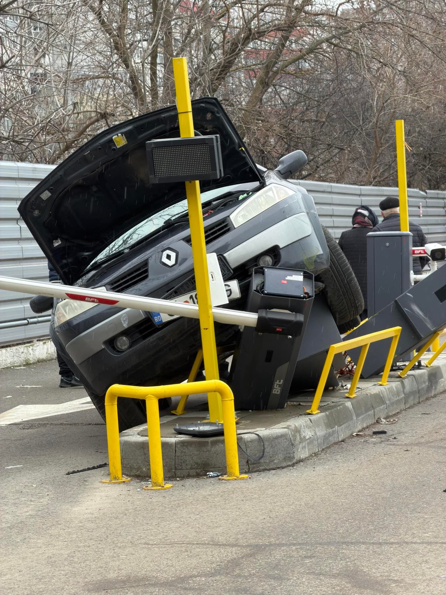 „Fast & Furious” de Galaţi, în parcarea Lidl din Micro 17