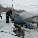 Tecuci: Incendiu la o maşină în parcarea Rompetrol