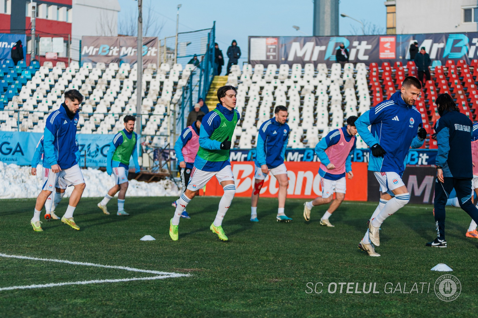 Superliga: Oţelul Galaţi a revenit de la 0-2, dar nu a reuşit decât o remiză cu UTA Arad