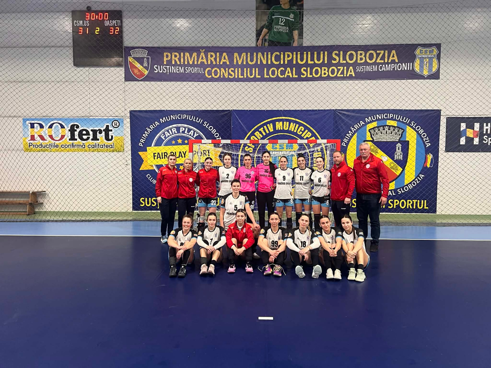 Handbalistele de la CSM Galaţi s-au calificat dramatic în sferturile de finală ale Cupei României