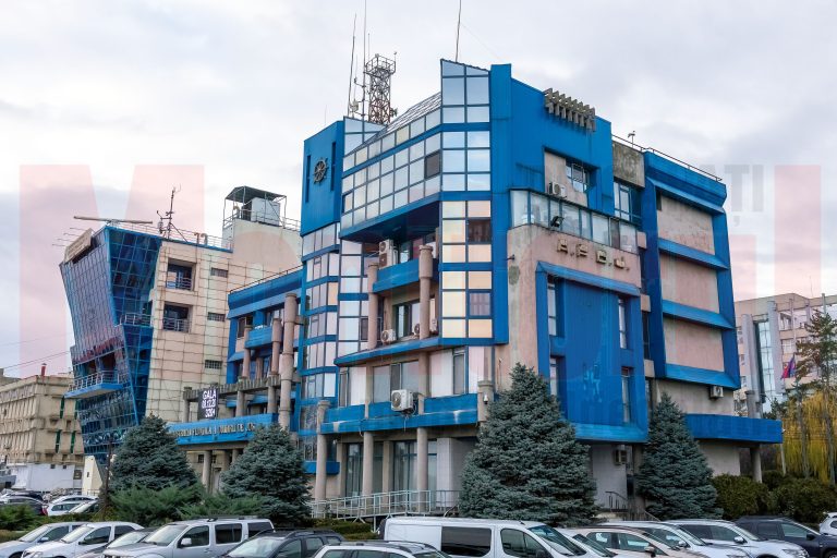Toţi inculpaţii din dosarul ”mega-furtului” de motorină de la AFDJ Galaţi, achitaţi de instanţă