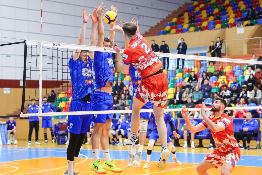 Volei: CSM Arcada Galaţi a avut de tras pentru calificarea în semifinalele Cupei României