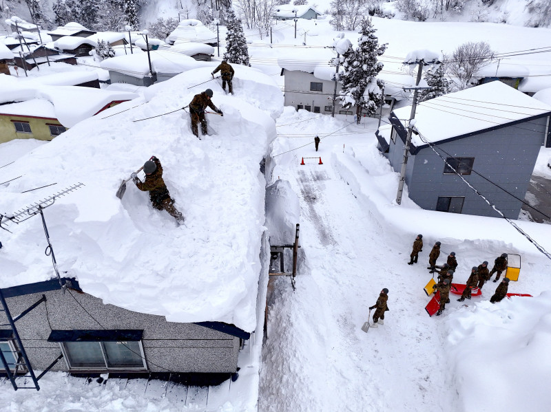 FOTO | Ninsori puternice în Japonia: 30 de persoane au murit, sute sunt rănite