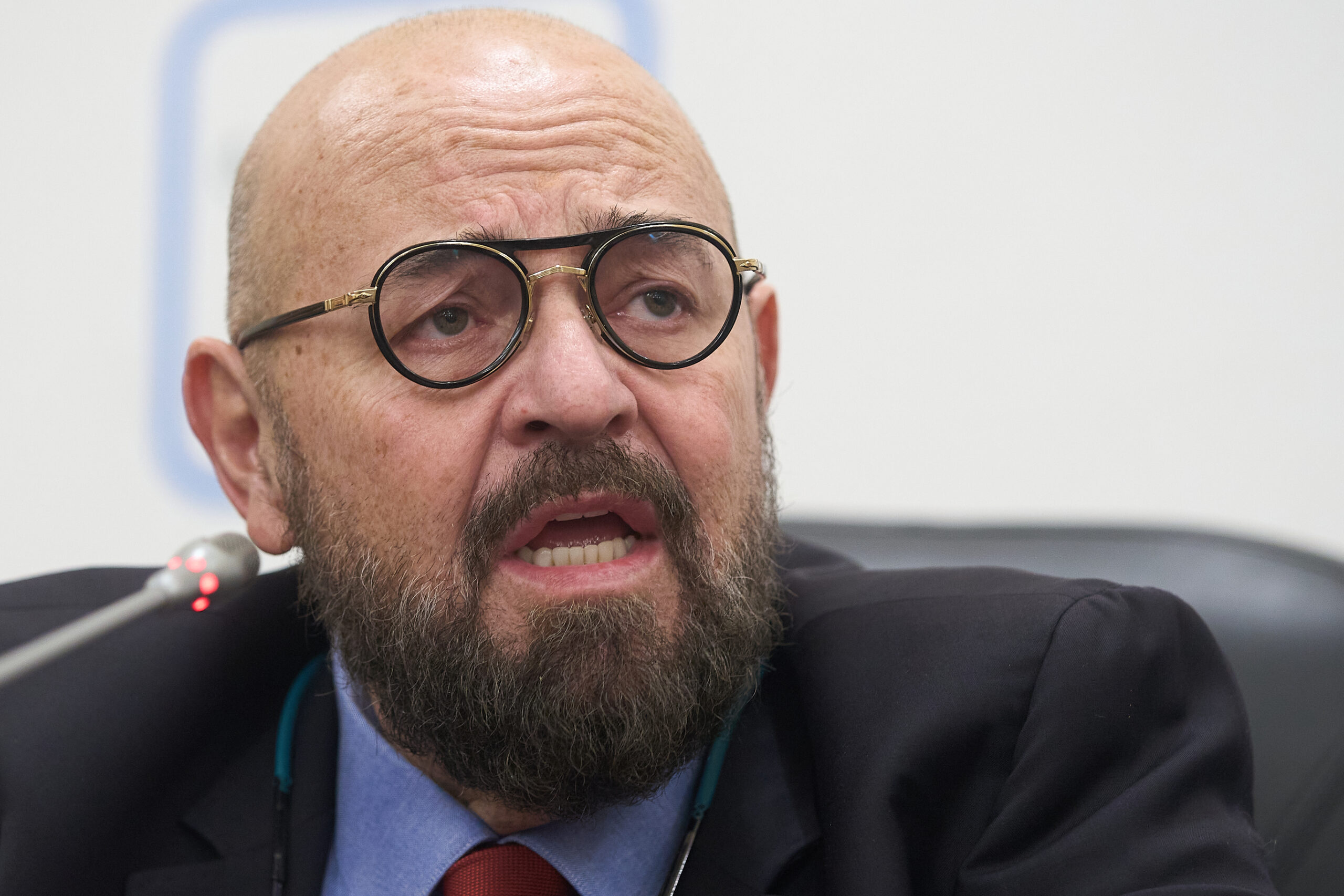 Verdict definitiv pentru Piedone: scos din funcţii publice după raportul ANI