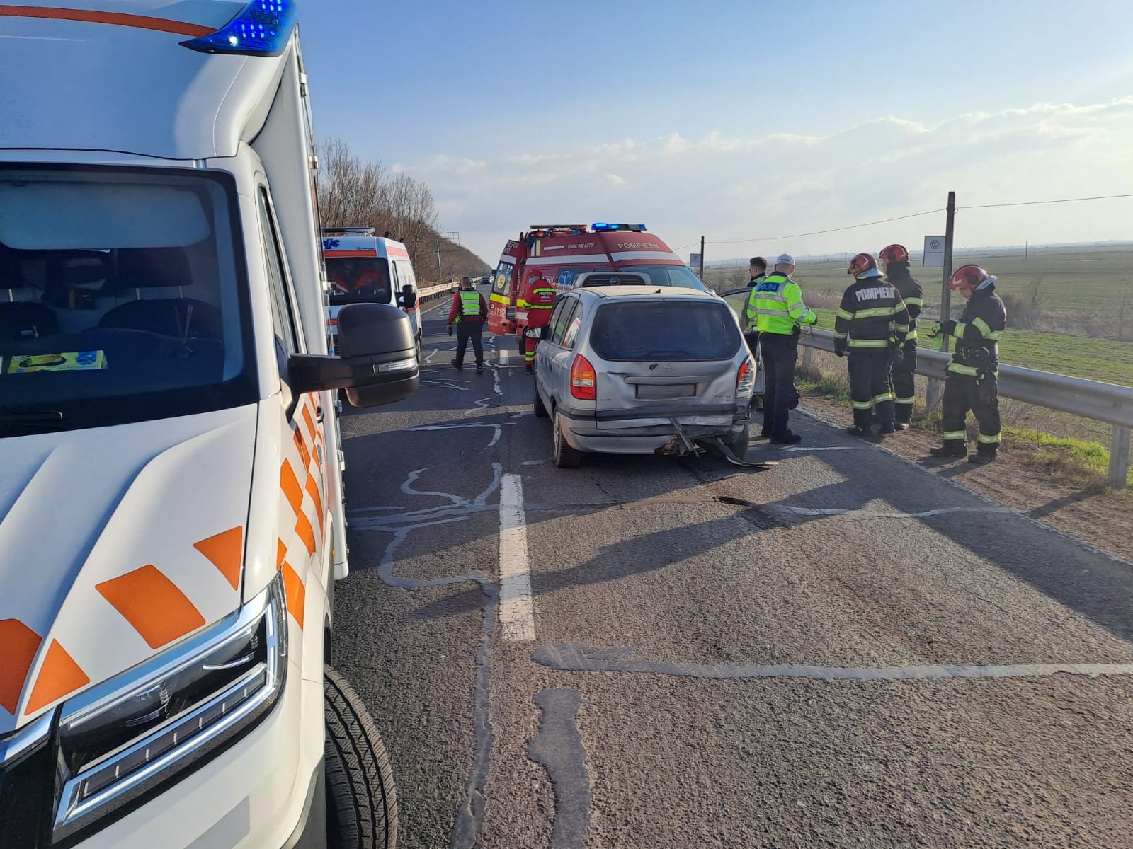 Accident pe Dig Galaţi - Brăila. Două victime transportate la spital