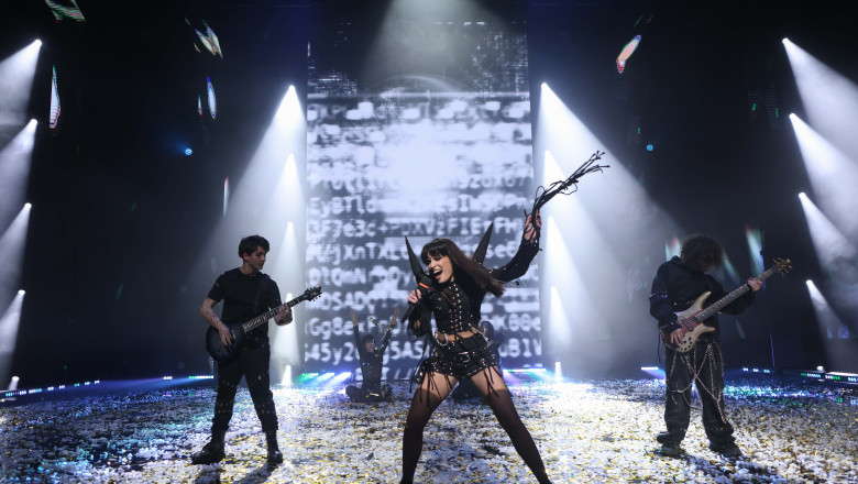 „Choke me”, piesa României pentru Eurovision, acuzată de „glorificarea strangulării sexuale”