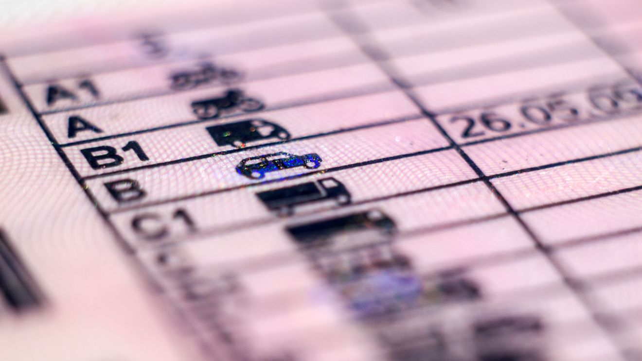 Fără cazier judiciar la obţinerea permisului auto