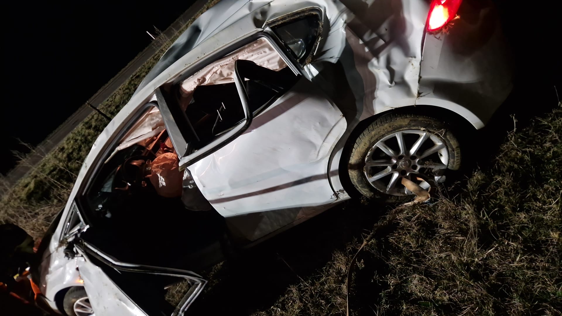 Brăila: Accident în afara localităţii Măxineni. Trei adolescenţi transportaţi la spital