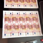 VIDEO: Fabrică de bani falşi descoperită de Poliţia Română