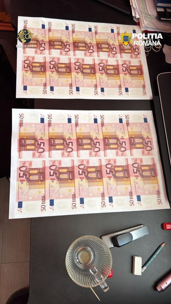 VIDEO: Fabrică de bani falşi descoperită de Poliţia Română