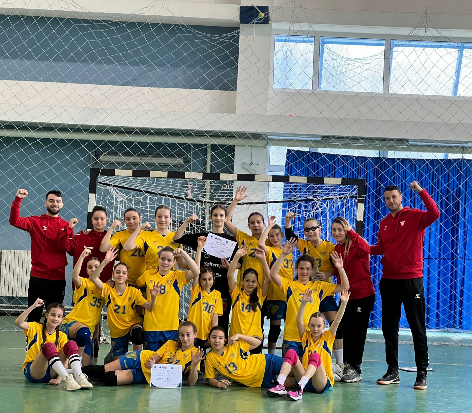 Handbal: Junioarele 4 de la ACS Lucian Bute s-au calificat neînvinse pentru turneul semifinal