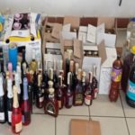Aproximativ 650 de litri de alcool de contrabandă, descoperiţi într-un autocar spre Italia