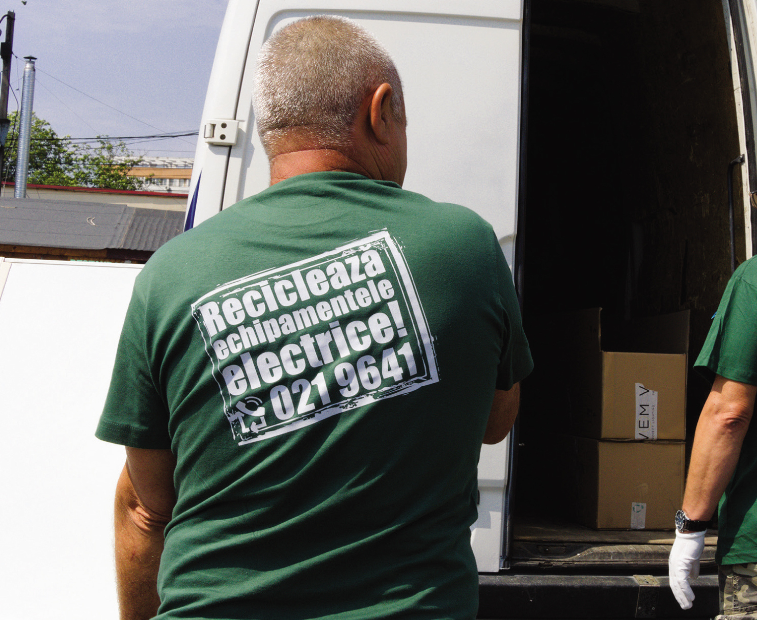 Gălăţenii, îndemnaţi să recicleze: Predai deşeurile electrice şi primeşti un premiu