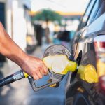 Scumpirea petrolului reaprinde temeri: benzina ar putea trece de 10 lei pe litru
