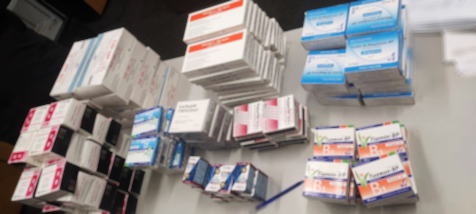 Medicamente introduse ilegal în ţară, oprite la PTF Albiţa