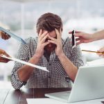 Stresul la job creşte în România: doar 27% dintre angajaţi se mai simt împliniţi