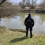 Vădeni: Ambarcaţiune condusă fără drept observată pe râul Prut