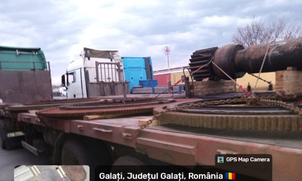 Galaţi: Transporturi „deghizate” în utilaje, oprite la intrarea în ţară