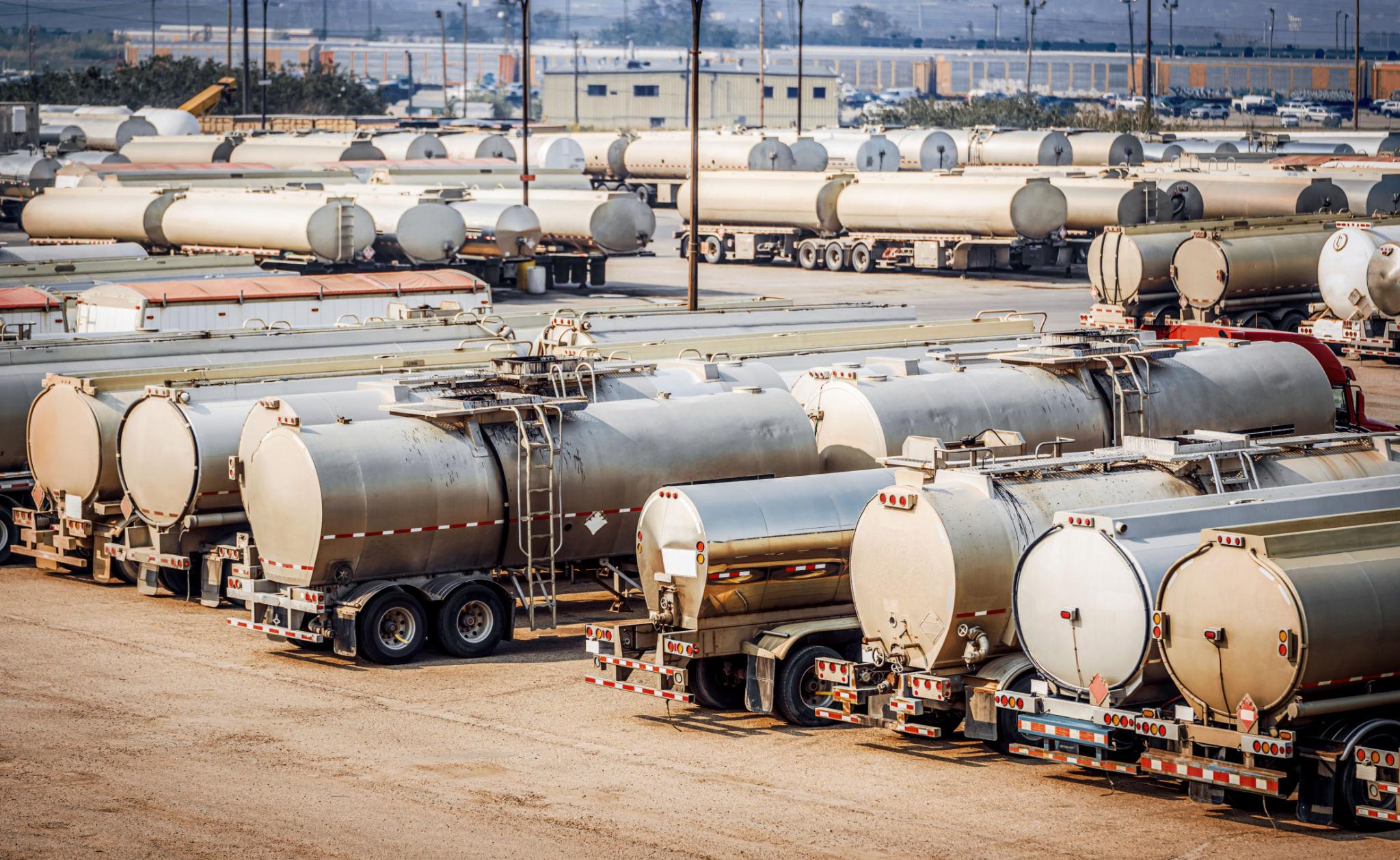 Amendă de 50.000 de lei pentru un transportator de carburanţi din Tuluceşti