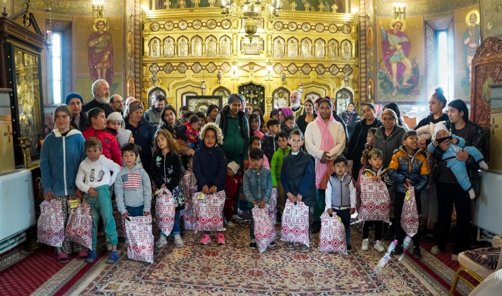 50 de copii din Iveşti s-au „înnoit de Sfintele Paşti”