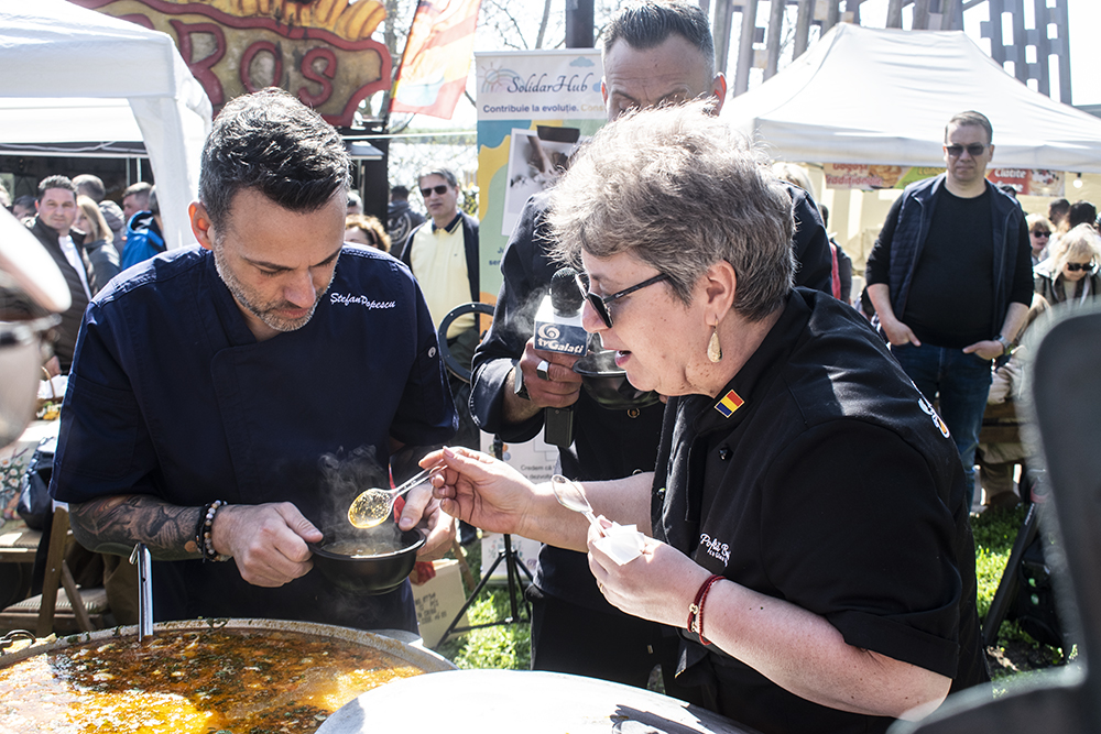 FOTO: Scrumbia rămâne simbolul unui festival gălăţean al primăverii
