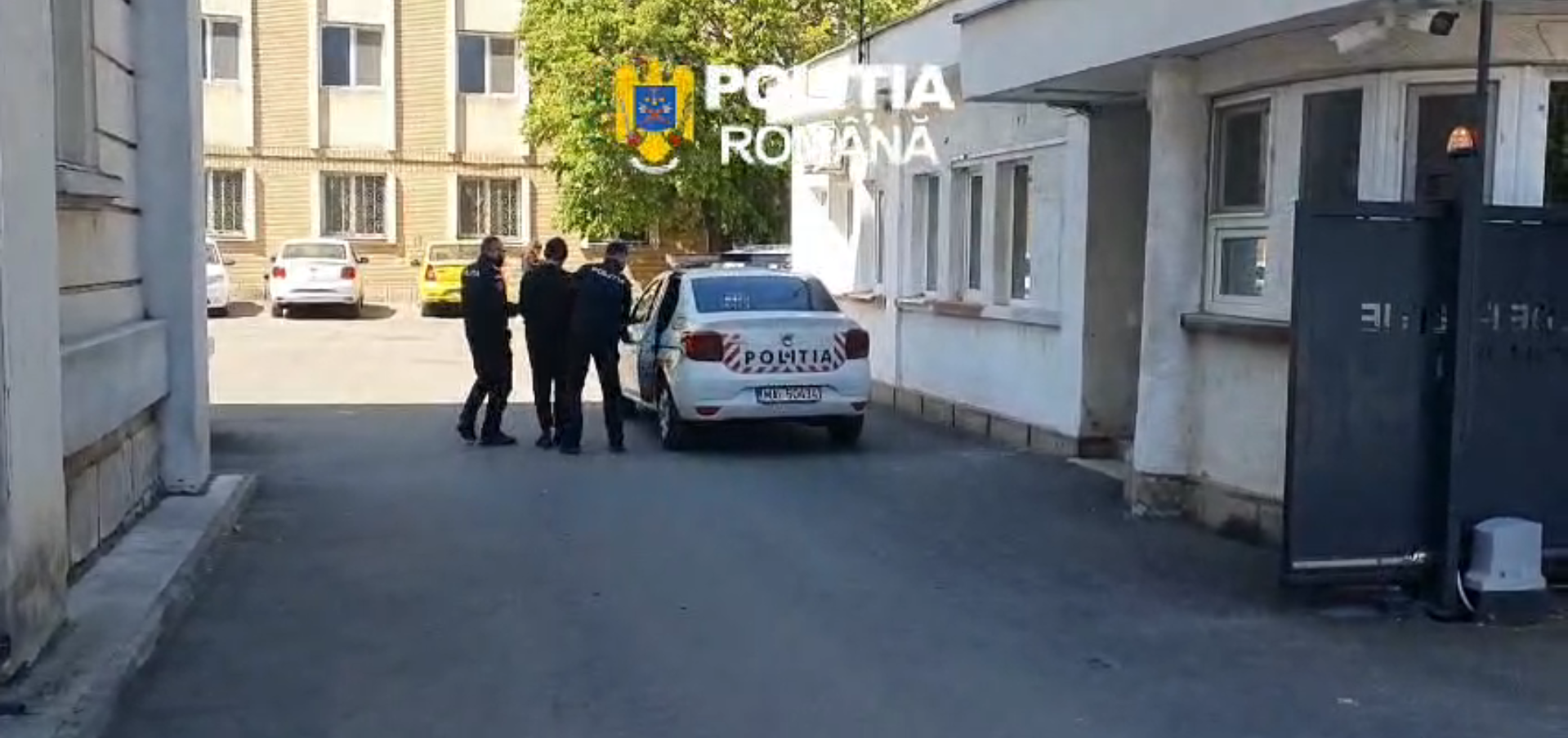 Un bărbat căutat în toată Europa pentru furt, prins la o barieră de cale ferată din Galaţi