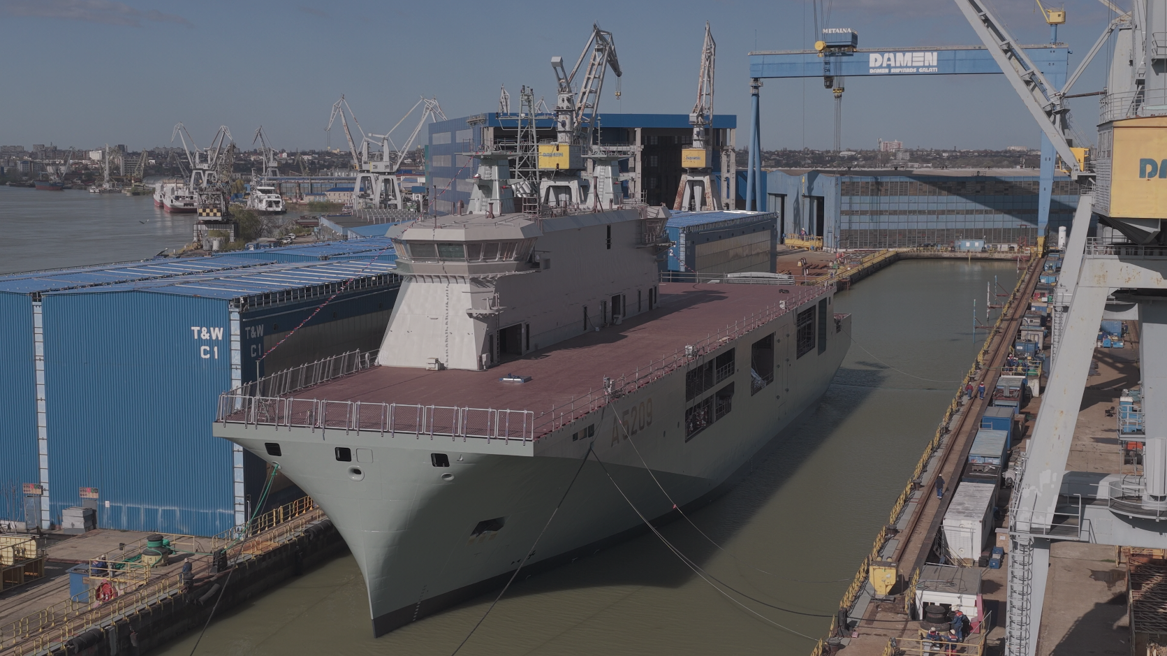 VIDEO: Primul portavion pentru drone din Europa a fost lansat la apă la Galaţi