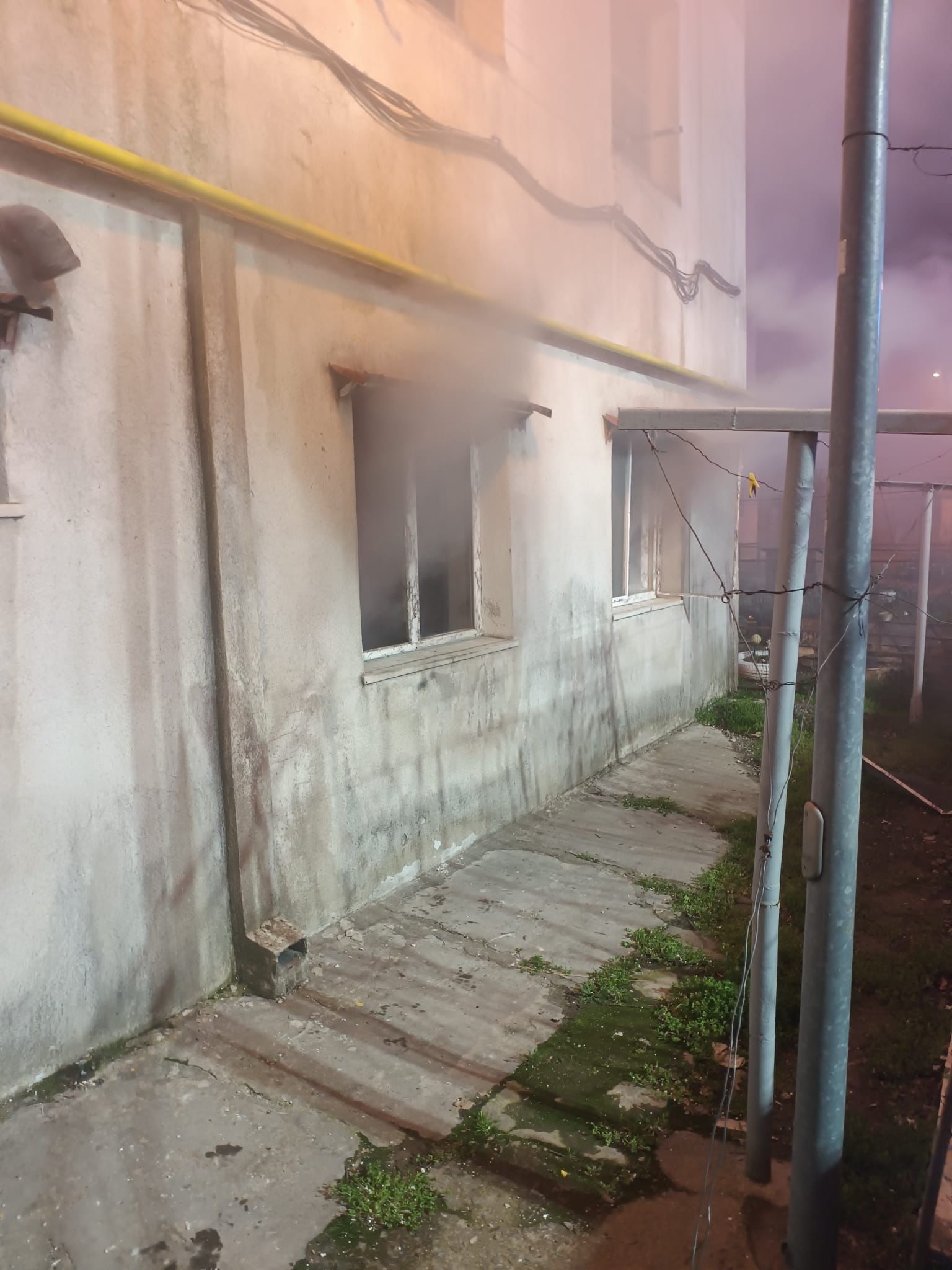 Tragedie de Florii: Mamă şi fiu morţi în urma unui incendiu, în municipiul Tulcea