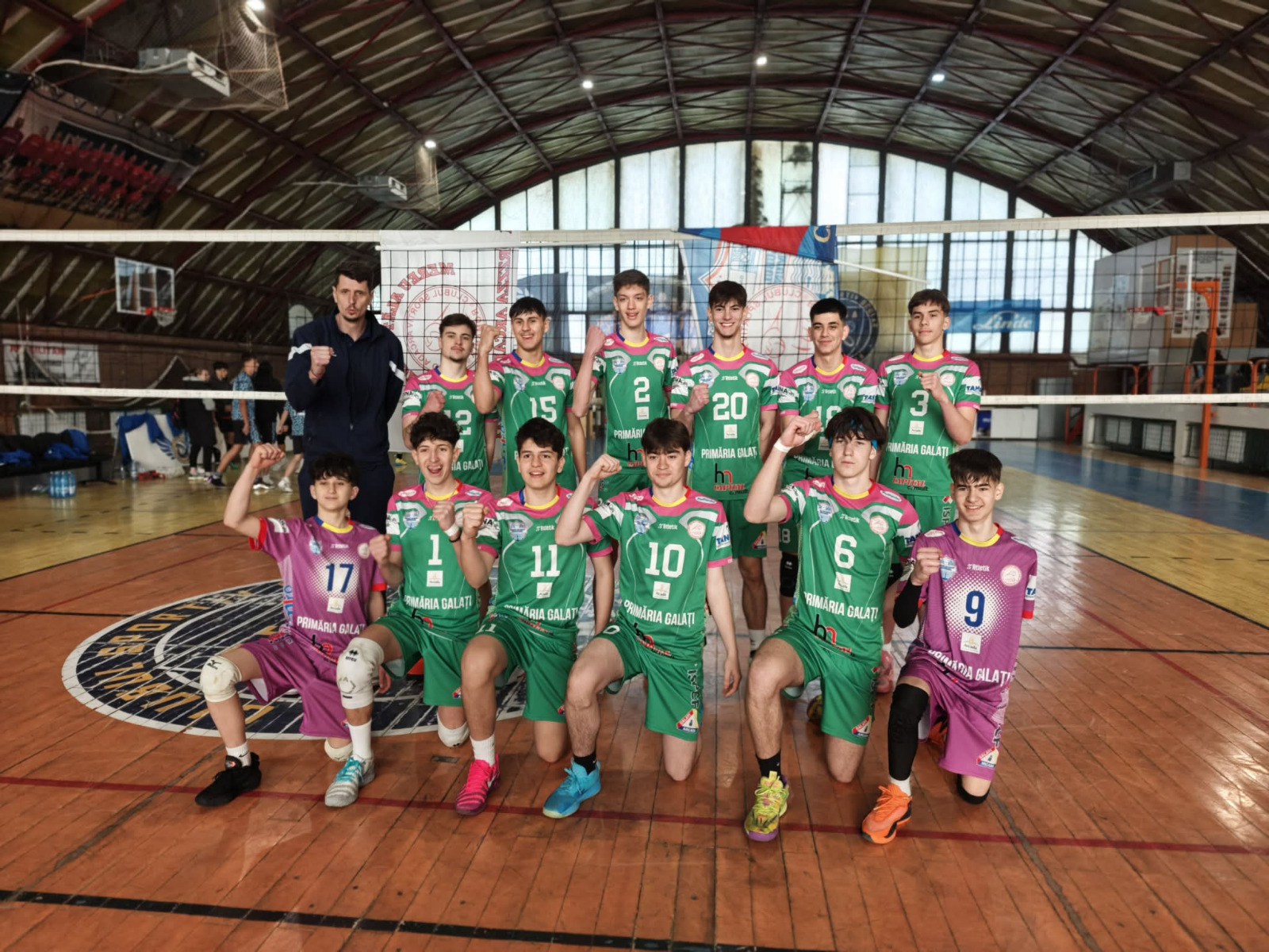 Volei: Cadeţii de la CSM Arcada Galaţi s-au calificat neînvinşi pentru cel de-al 2-lea turneu semifinal