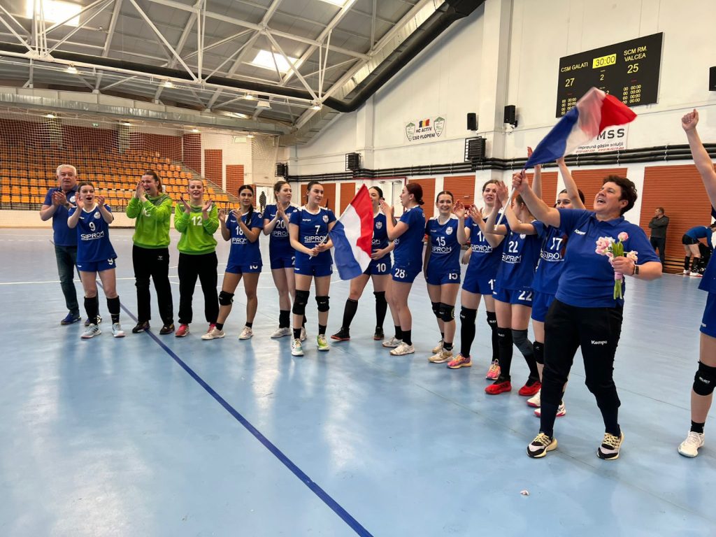 Junioarele 1 de la CSM Galaţi s-au calificat pentru turneul final dintr-o grupă infernală. ACS Lucian Bute a pierdut finala în ultima secundă