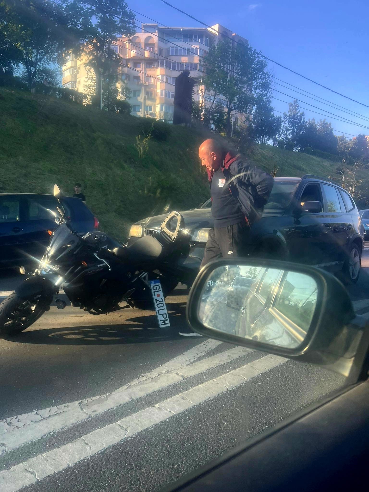 Galaţi: Accident pe faleza superioară cu şofer băut