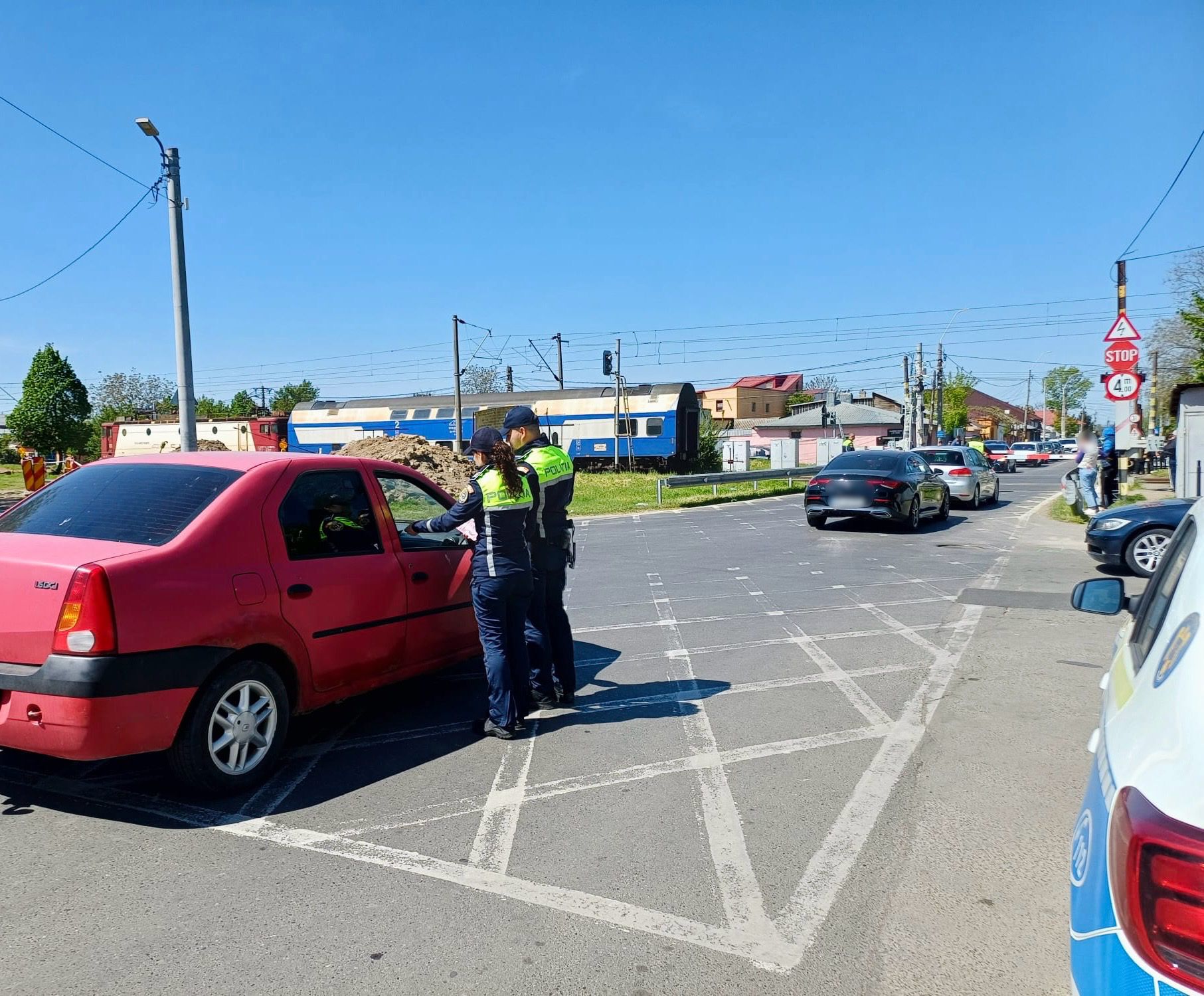 Razie la calea ferată: Permise reţinute şi amenzi de mii de lei în urma unei acţiuni a poliţiştilor din Brăila