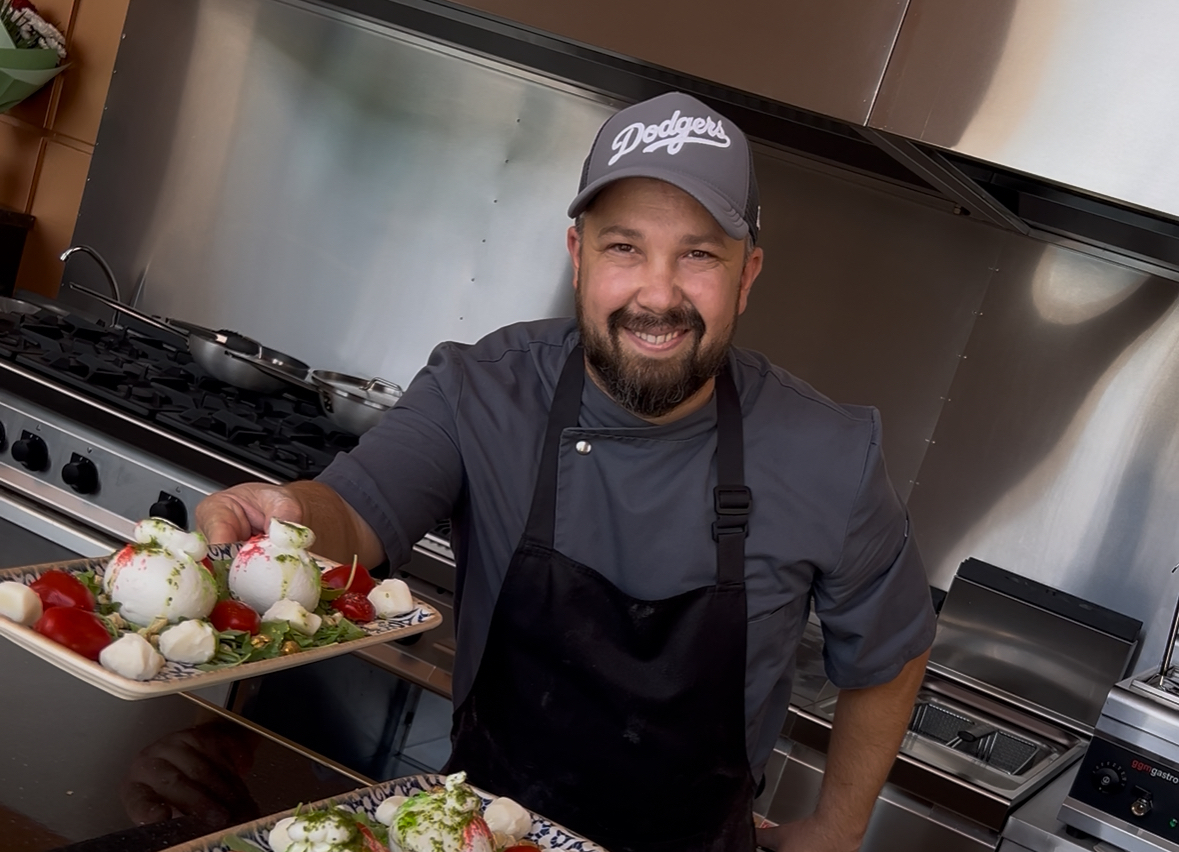 Acasă de Paşte, după 20 de ani: Povestea bucătarului care a ales rădăcinile româneşti în locul succesului printre străini