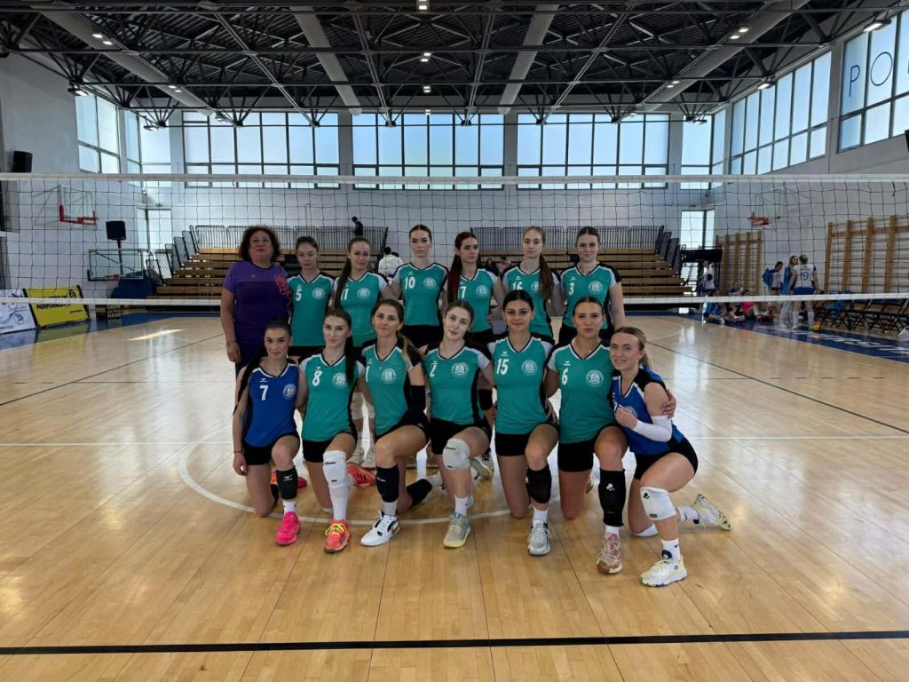 Voleibalistele de la CSU Galaţi au făcut un prim pas spre promovare