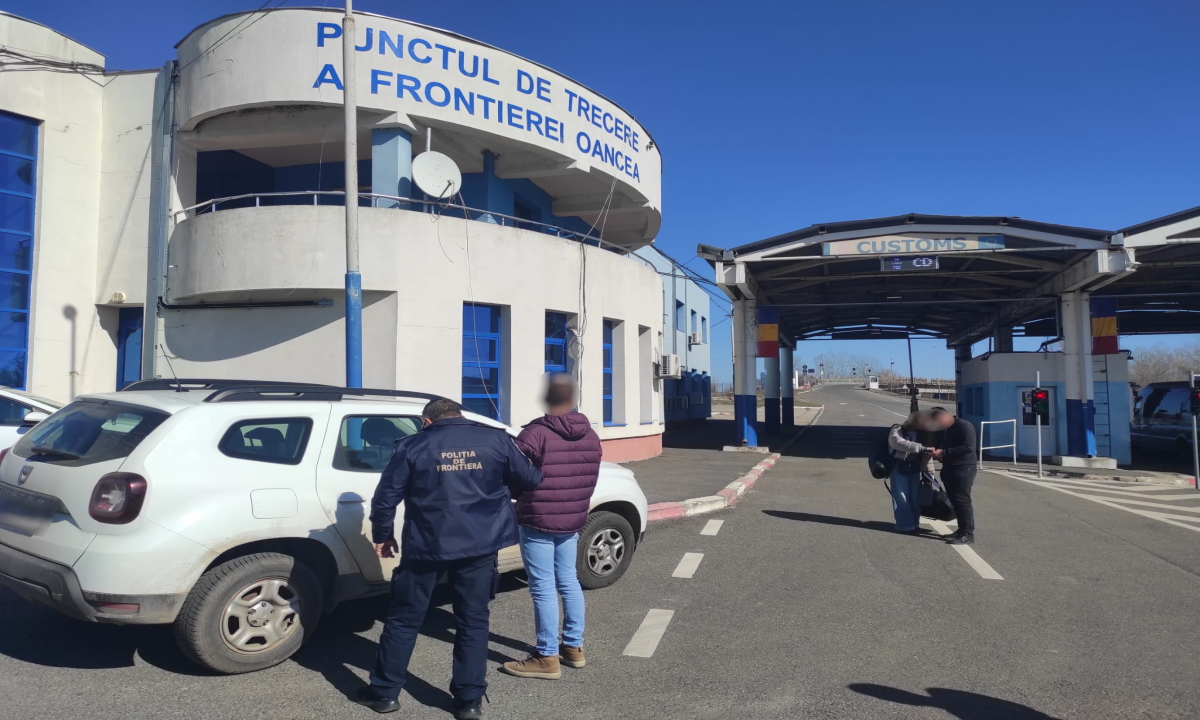 Bărbat căutat pentru trafic de persoane, depistat la PTF Oancea