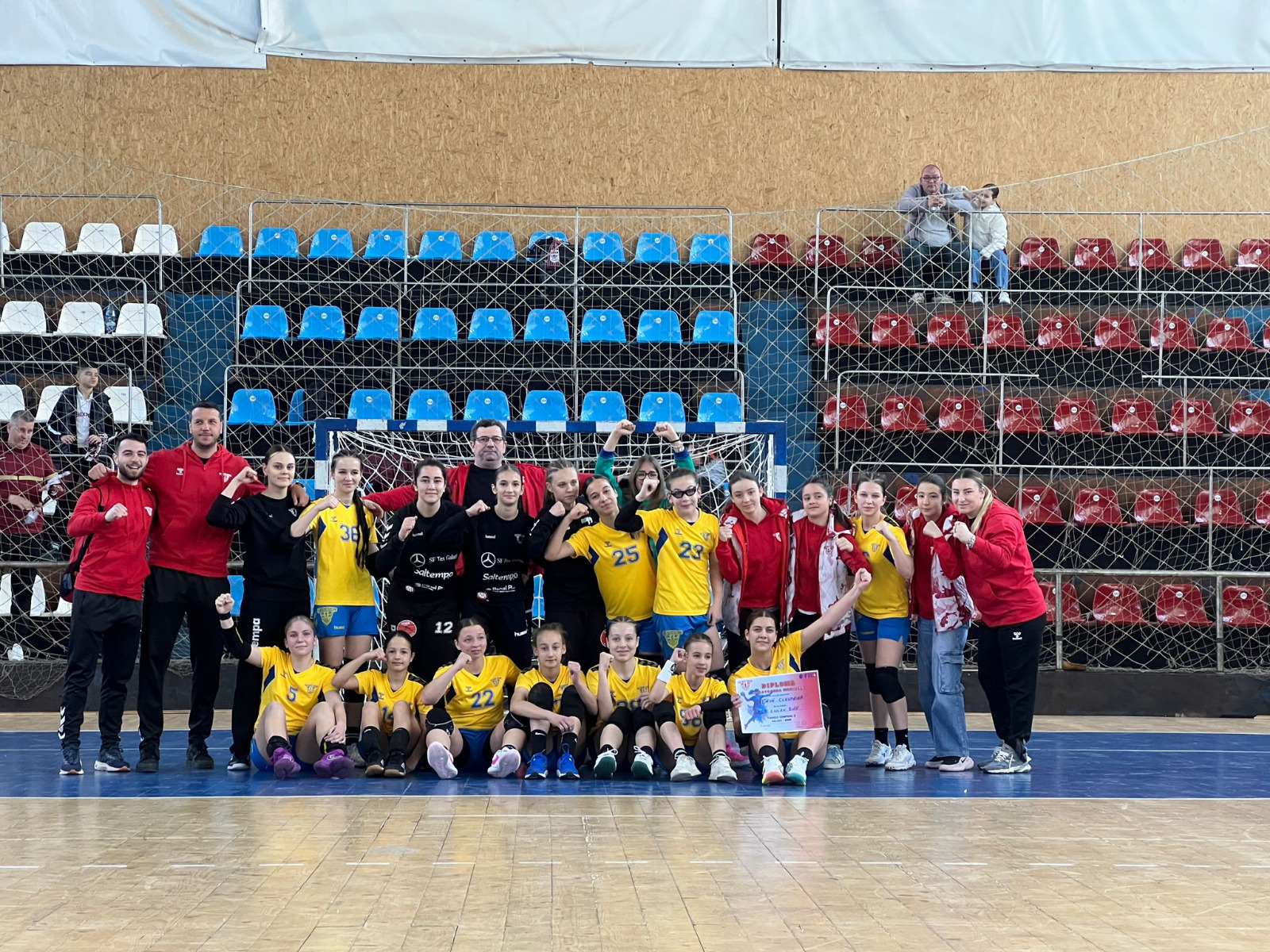 Handbal: Olimpicele s-au calificat la turneul final la junioare 3. Viitorul Oţelul oprită la Tg.Jiu